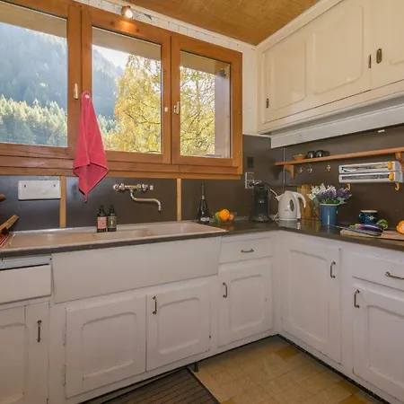 Montroc Chalet Sleeps 10 Шале