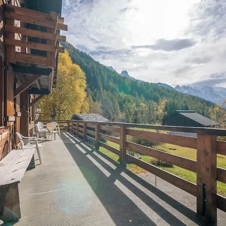 Montroc Chalet Sleeps 10 Chamonix