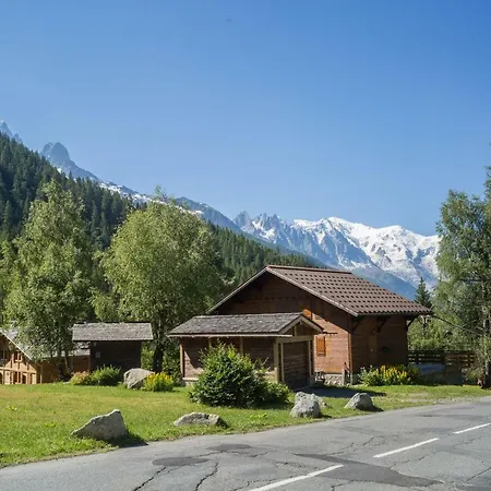 Domek alpejski Montroc Chalet Sleeps 10 *